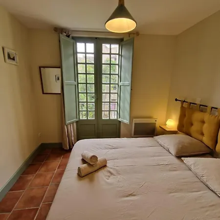 Le Logis Saint Roch Apartman *