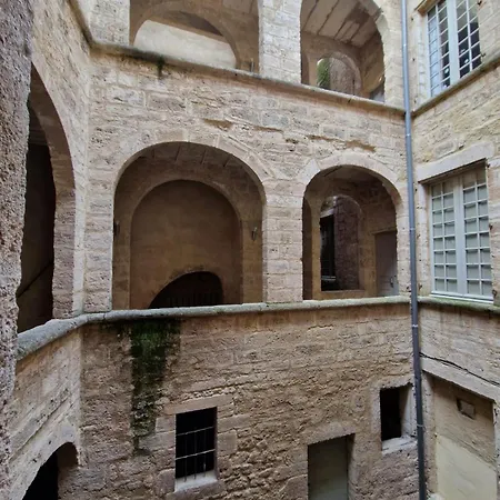Le Logis Saint Roch Apartment Pezenas