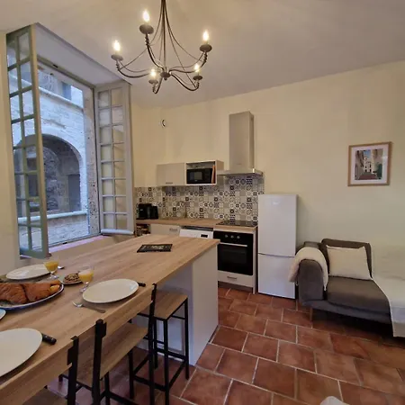 Le Logis Saint Roch Apartman Pézenas